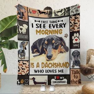 Cozy Throw Blanket 🏡